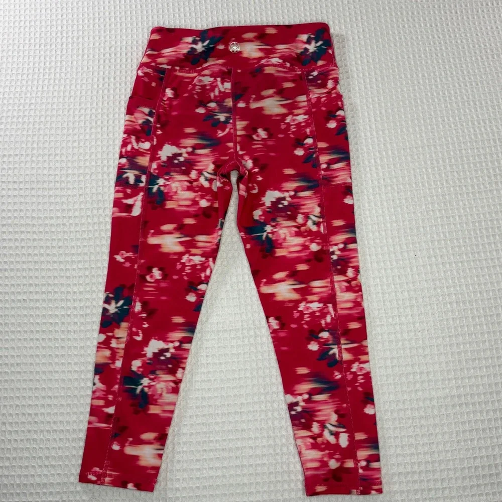 Gaiam Girls Red Floral Athletic Leggings with Pockets Size‎ M 8